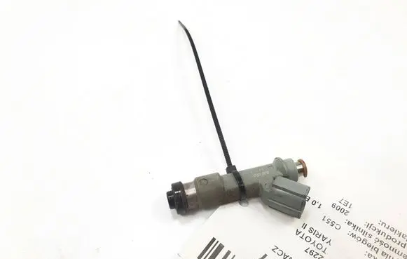 Toyota Yaris Fuel injector 23250-0Q010