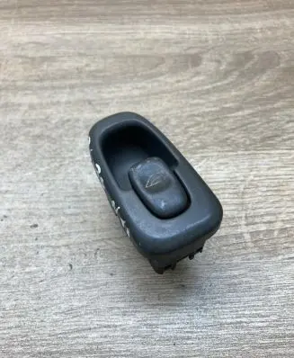 Volvo S70 V70 V70 XC Electric window control switch 9496600 03458522