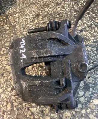 Mercedes-Benz E W211 Front brake caliper