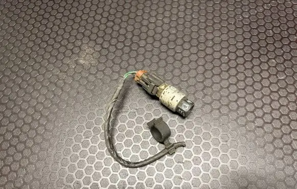 Ford Transit Air conditioning (A/C) pressure sensor 95BW19E561AA