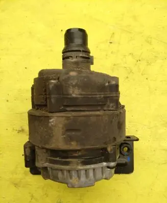 Peugeot 3008 II Electric auxiliary coolant/water pump 0392024018