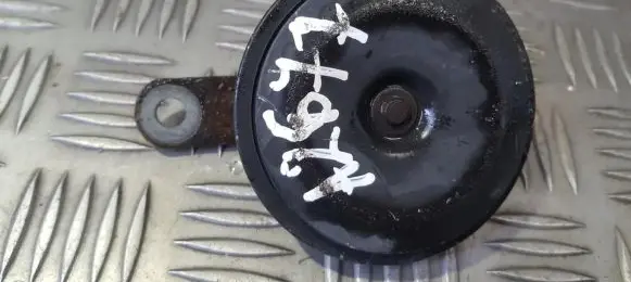 Toyota Avensis T250 Horn signal