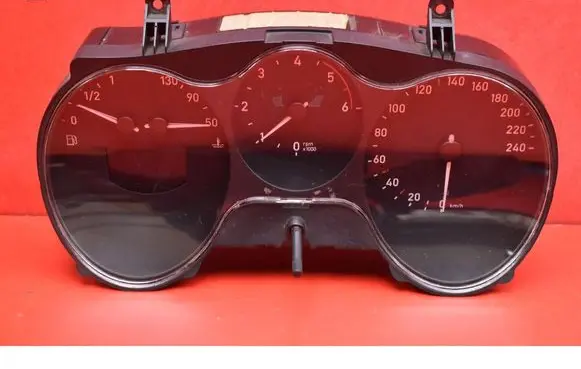 Seat Altea XL Speedometer (instrument cluster) 5P0920823B