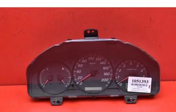 Mazda MPV II LW Speedometer (instrument cluster) 1575100482