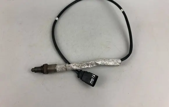 Volkswagen Tiguan Lambda probe sensor 04E906262JE
