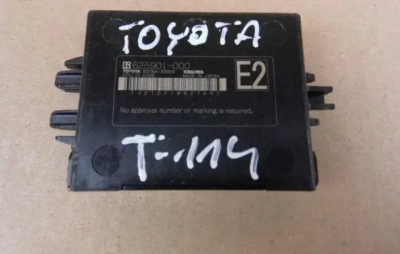 Toyota Prius (XW50) Immobilizer control unit/module 8978433020