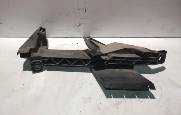 BMW X3 E83 Headlight/headlamp mounting bracket 1301073025