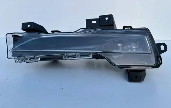 Tesla Model 3 Front fog light 162479800A DC521224A0262