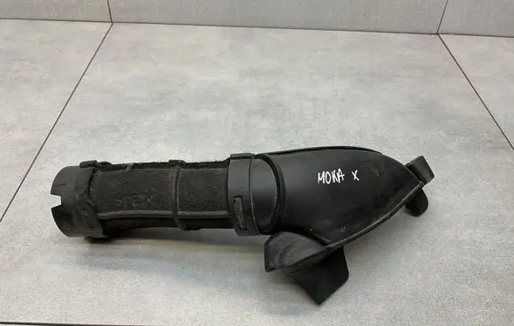 Opel Mokka X Air intake duct part 95143260
