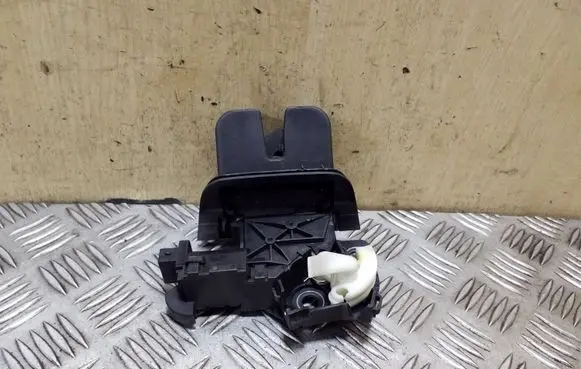 Audi Q7 4L Tailgate/trunk/boot lock/catch/latch 8P4827505C