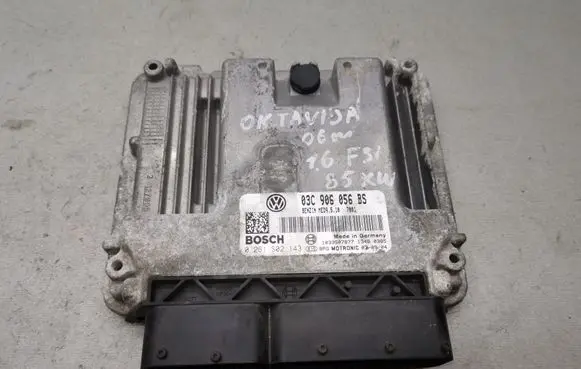 Skoda Octavia Mk2 (1Z) Engine control unit/module 03C906056BS 0261S02143