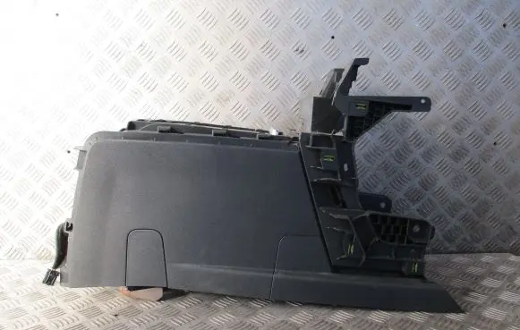 Peugeot 5008 Center console