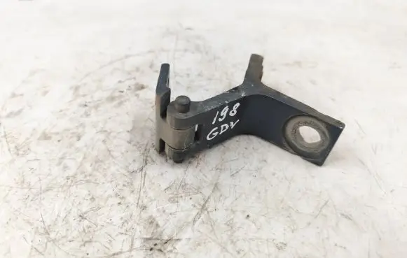 Audi 80 90 B3 Rear door upper hinge 893231401
