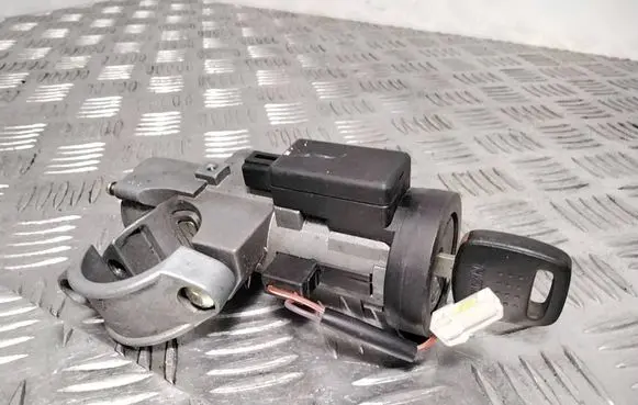 Nissan Primera Ignition lock 3897 8141