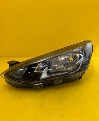 Ford Focus Headlight/headlamp JX7B13W030CF