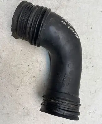 Renault Megane II Air intake hose/pipe 820020151