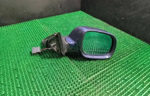 Audi A3 S3 8L Front door electric wing mirror RS0225396