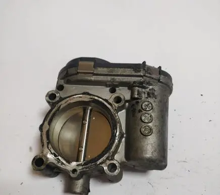 Mercedes-Benz CLA C117 X117 W117 Throttle valve A2701410025
