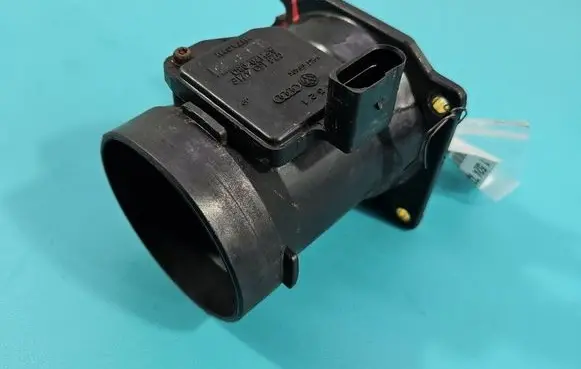 Audi A6 S6 C5 4B Mass air flow meter 078133471E IMPRK1524736