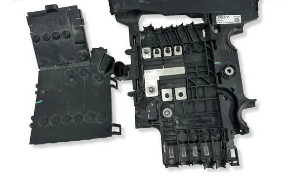 Volvo S90, V90 Fuse module 32200112