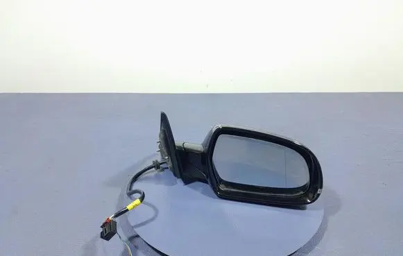 Audi A5 8T 8F Front door electric wing mirror 
