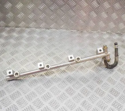 Fuel main line pipe