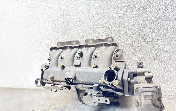 Opel Astra H Intake manifold 55213267 55214529 55217648