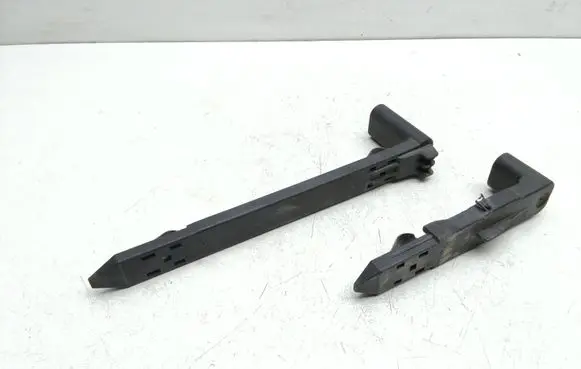 Volvo XC60 Headlight/headlamp mounting bracket 30763154 89075547 30763155