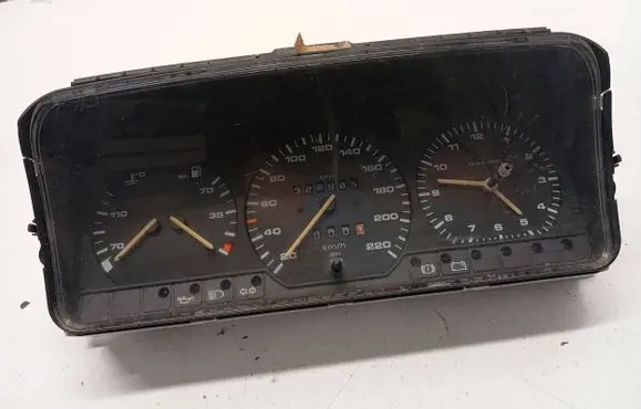 Volkswagen PASSAT B3 Speedometer (instrument cluster) 357191055