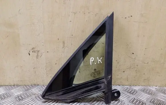 Volkswagen PASSAT B8 Front door vent window glass four-door 3G0845113C