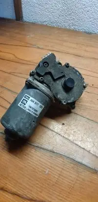 Opel Zafira B Wiper motor 404977 4275N