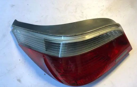 BMW 5 E60 E61 Rear/tail lights 7165737 ELH96T 2VP008679