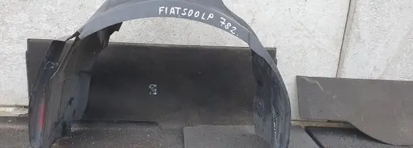 Front wheel arch liner splash guards