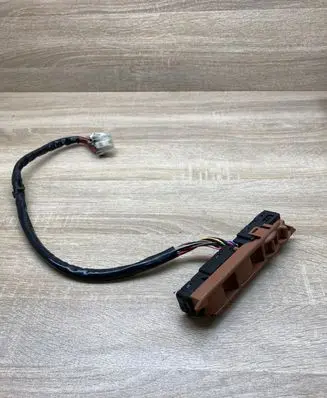 Infiniti G37 Electric window control switch