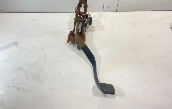 Clutch pedal