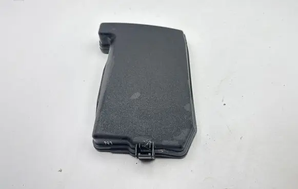 Toyota Auris E180 Fuse box set 8266202590