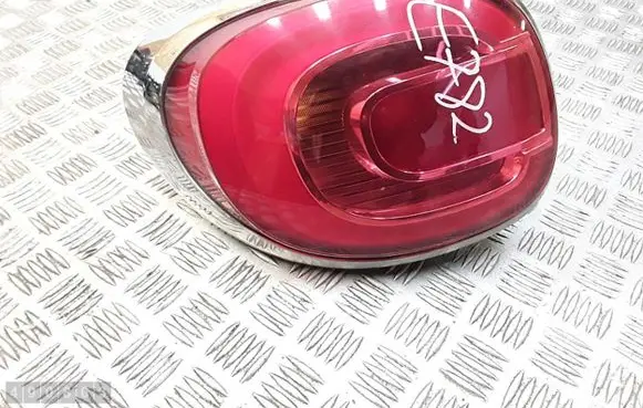 Fiat 500L Rear/tail lights 51918104