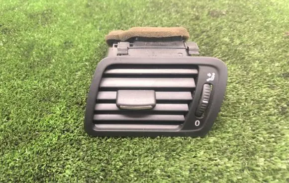 Volkswagen PASSAT B6 Dashboard side air vent grill/cover trim 3C1819701 3C1819701E P0108666