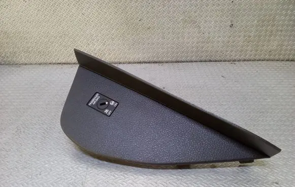 Passenger airbag on/off switch