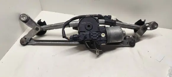 Toyota Avensis T270 Front wiper linkage and motor 0390241642 3397021008 8501005080c