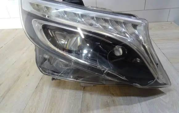 Mercedes-Benz Vito Viano W447 Headlight/headlamp A4479064700