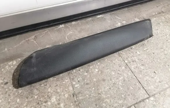 Volvo XC60 Rear seat side top trim 