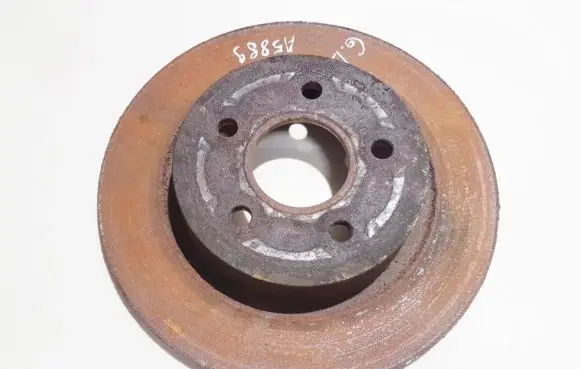 Ford Focus Rear brake disc neventiliuojamas