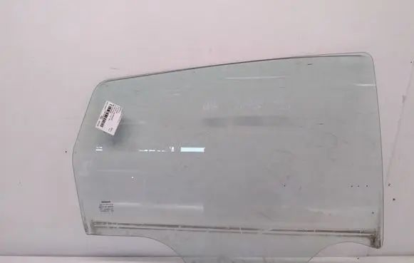 Nissan Qashqai Rear door window glass