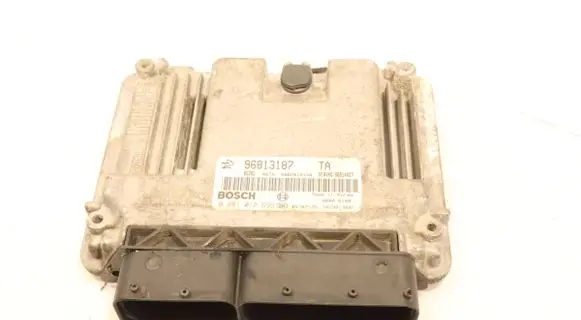 Chevrolet Captiva Engine control unit/module ECU 0281012695