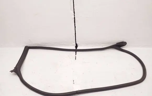 Audi A5 Front door rubber seal 8W8831708A