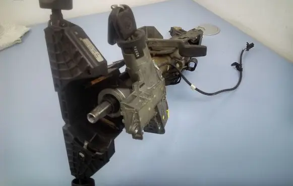 Volkswagen Sharan Ignition lock P012106