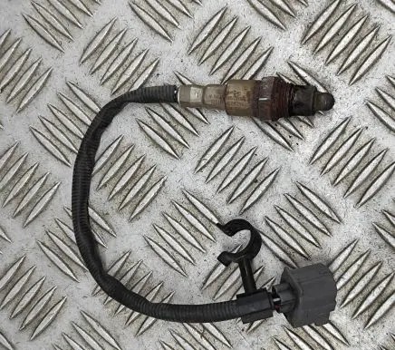 Mercedes-Benz CLA C117 X117 W117 Lambda probe sensor A0075426318 0258030007
