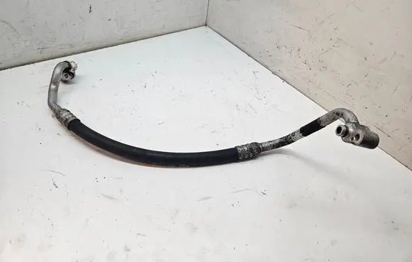 Air conditioning (A/C) pipe/hose