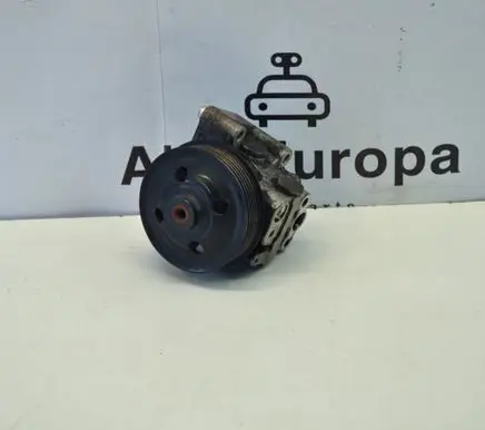 Jaguar XF X250 Power steering pump 8X233A696BA